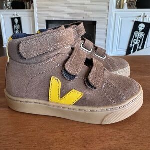 Veja Kids shoes